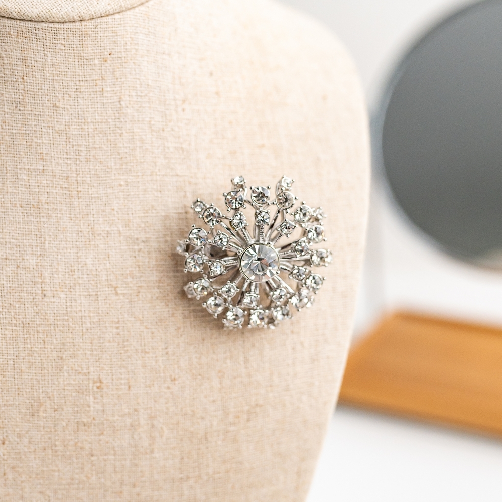 Vintage Snowflake Rhinestone Crystal Brooch